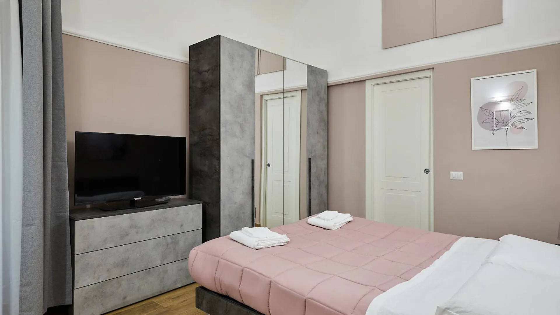 Casa Pallini Luxury Apartment Rome 0*,  Italy